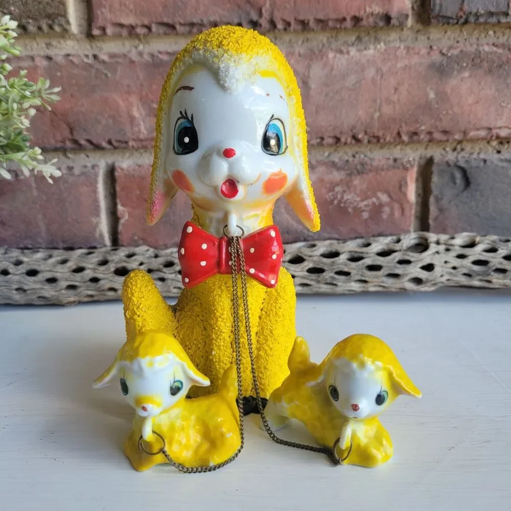 RARE Arnart Yellow Sugar Texture Ceramic Lamb w/ Bowtie & Babies Figurine